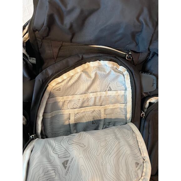 Ozark Trail Black Top Loading Backpack - Picture 3 of 5